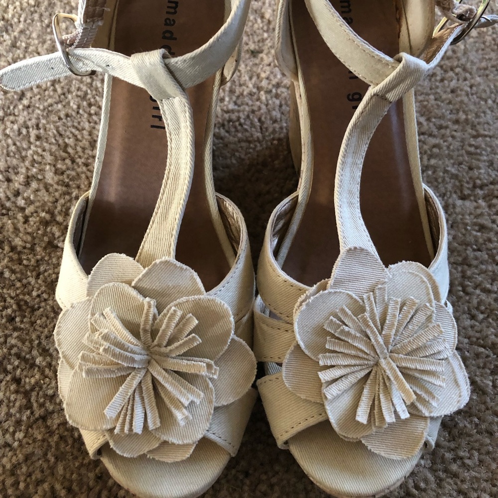Madden Girl Wedges